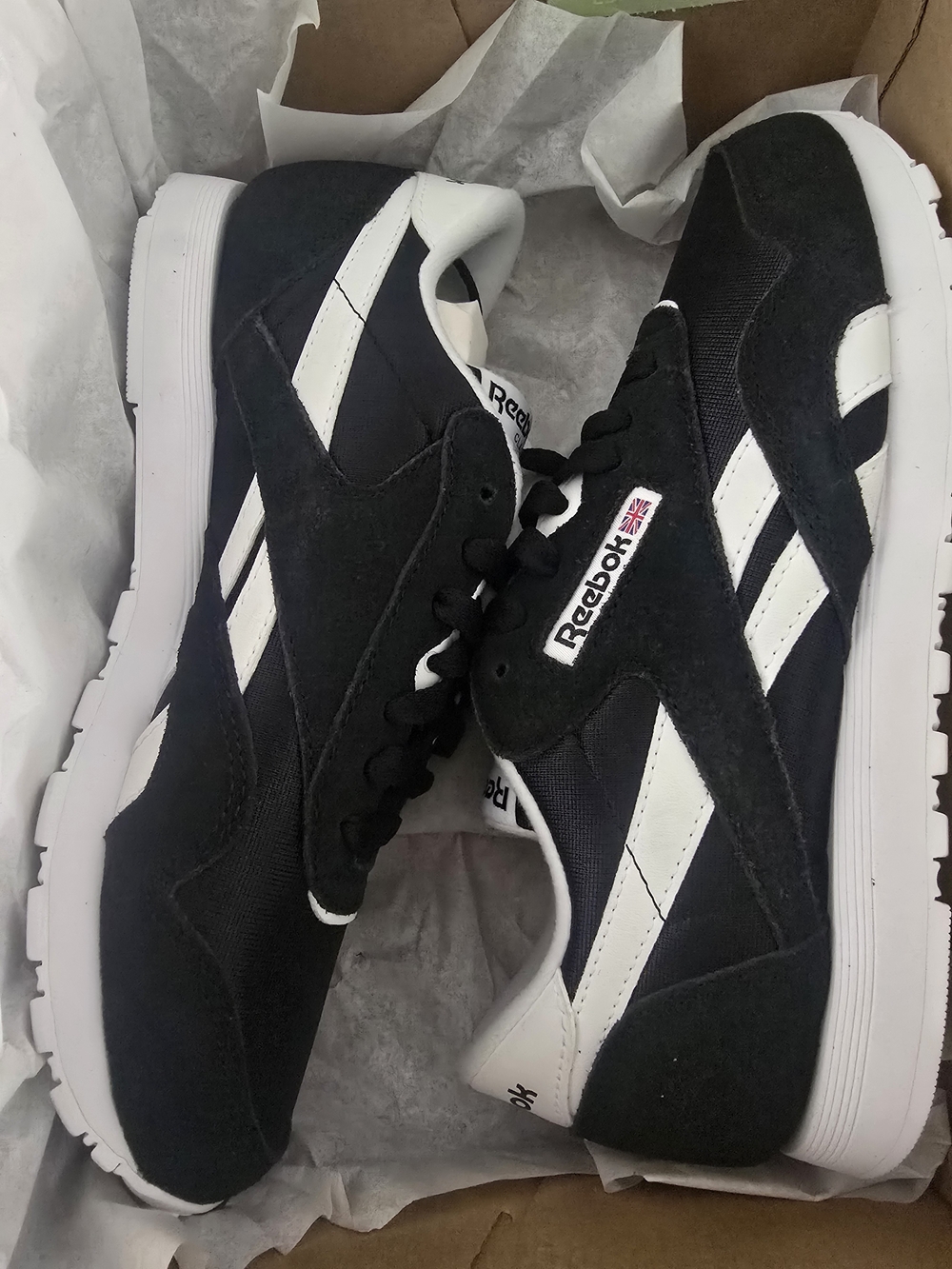 Reebok Women's Size 8 Black & White Classic Runner Sneakers